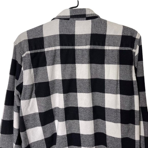 Koman Mens M Black and White Plaid Flannel Shirt Long Sleeve Button Chest Pocket - Picture 10 of 12